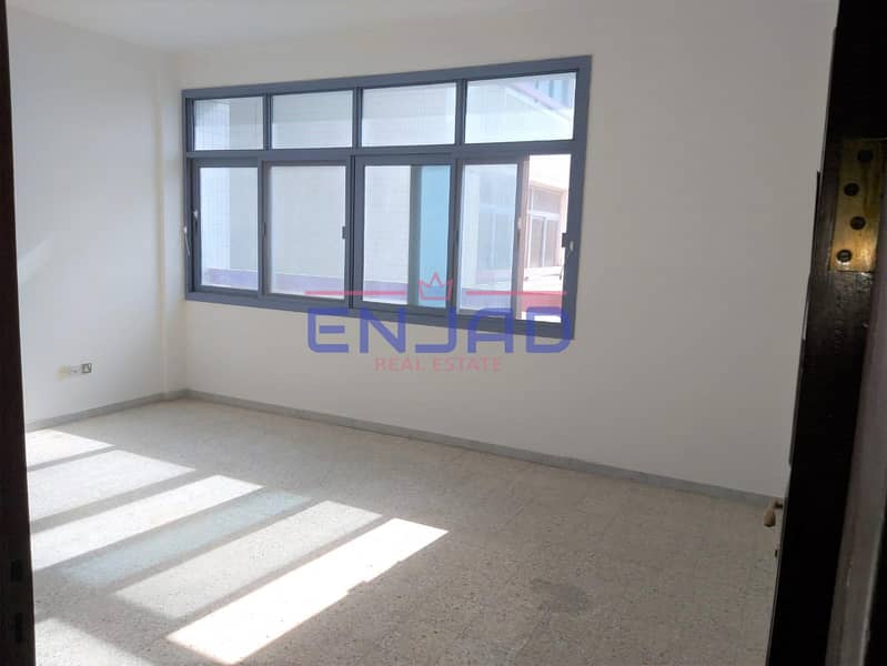 3 BEDROOM APARTMENT WITH BALCONY FOR AN AMAZING PRICE!!!