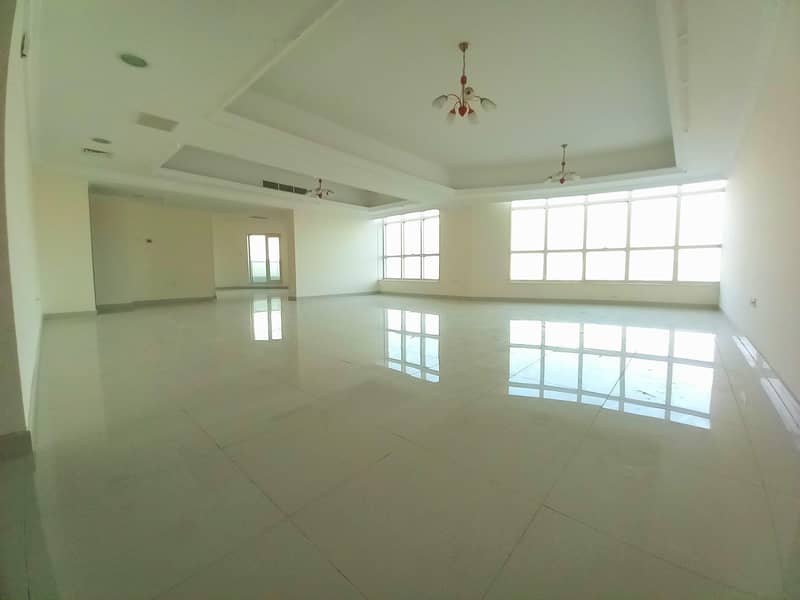 WAO ! 4 BR LAND MARK VIEW | CHILLER FREE ○ SEA VIEW LUXURY APPERTMENT JUST 105K