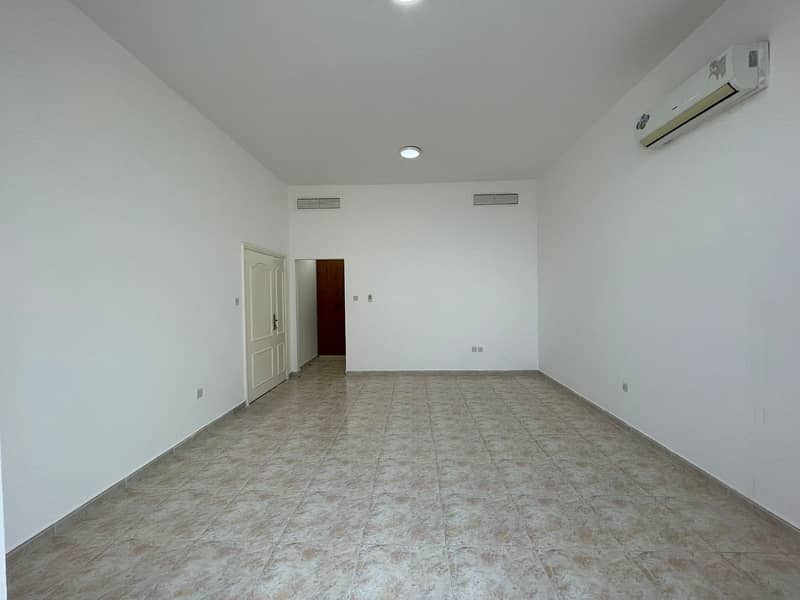 شقة في المشرف 1 غرفة 46000 درهم - 6829484