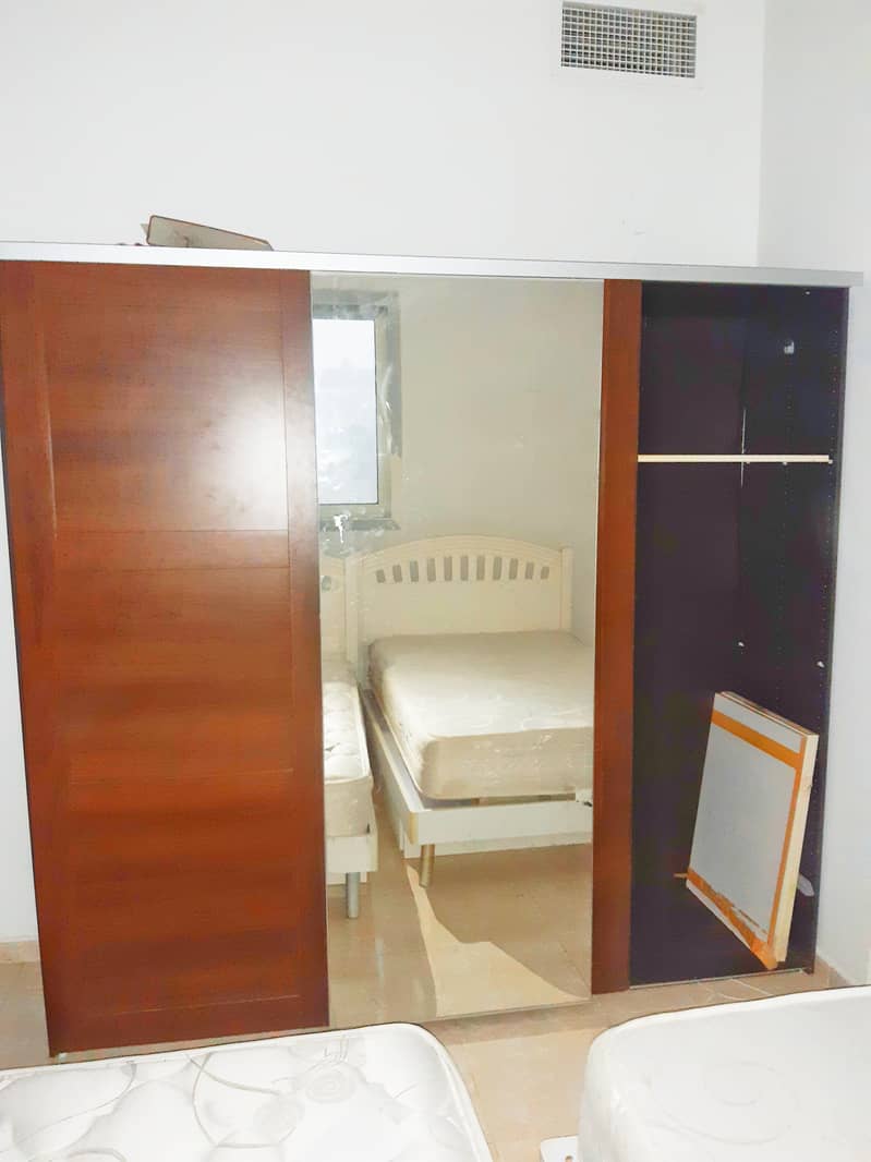 Amazing furnished 1bhk with balcony available just in 18k
