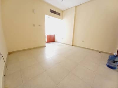 Studio for Rent in Muwaileh, Sharjah - Special offer very Specious studio just in 10500. Closed to Bus station. No Deposit