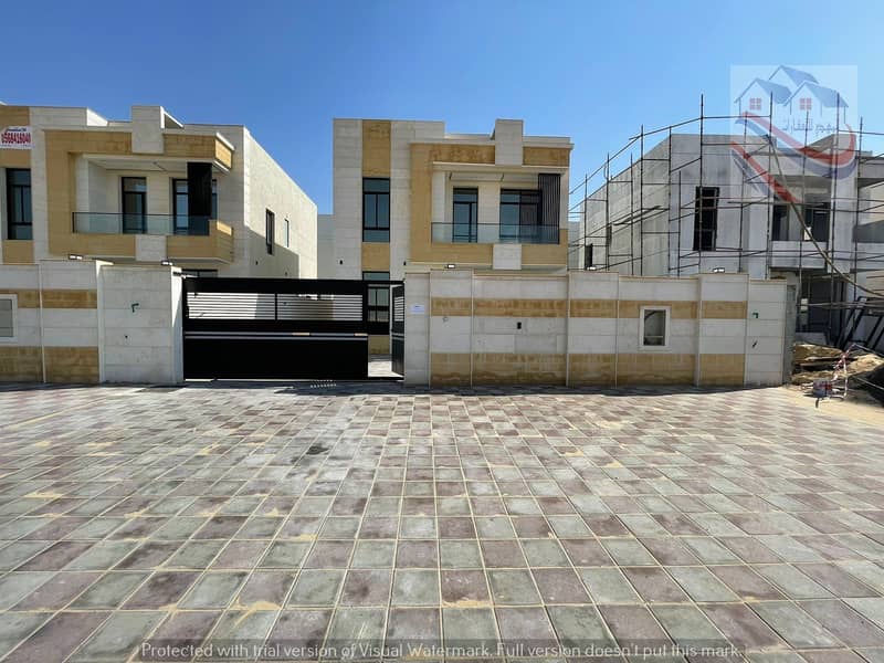 Villa for sale, with attractive specifications, comprehensive design, registration fees, and super duplex finishing, with the possibility of bank fina