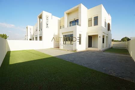 4 Bedroom Villa for Sale in Reem, Dubai - Exclusive | Corner Plot | Single Row | Vacant