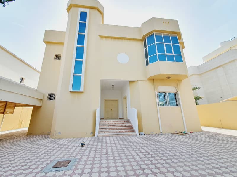 Duplex Huge 5bhk Villa with Maid room, wardrobes, Rent 100k in 4cheque in Al Yash