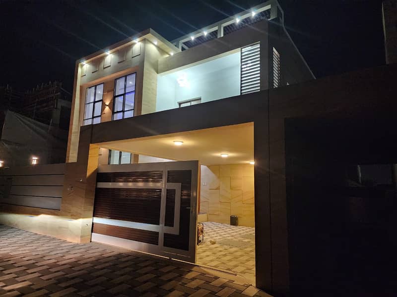 Villa for sale, modern design, at a very excellent price, in a high area, high-quality finishing, freehold for all nationalities.