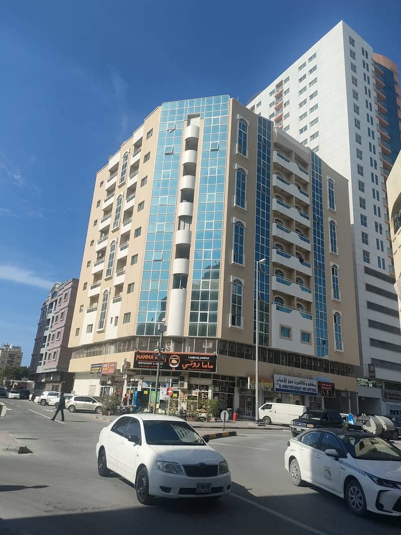 room and a hall for annual rent in Al Rumaila - Emirate of Ajman