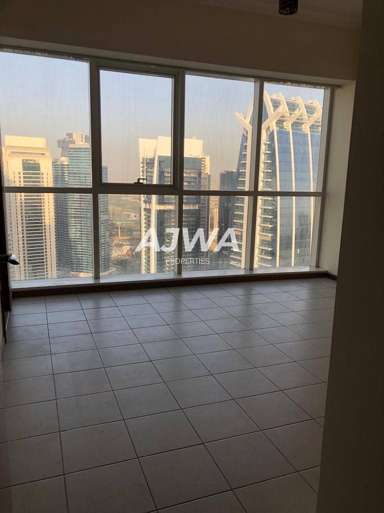 3Bed Apartement + Maid\'s Room in lake view
