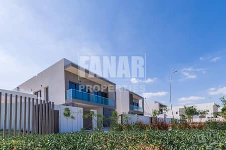 5 Bedroom Villa for Sale in Yas Island, Abu Dhabi - Spectacular Golf Front 5BR| Single Row | Premium High End
