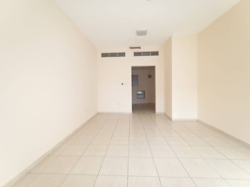 Квартира в Аль Маджаз，Аль Маджаз 2, 2 cпальни, 32000 AED - 6775058