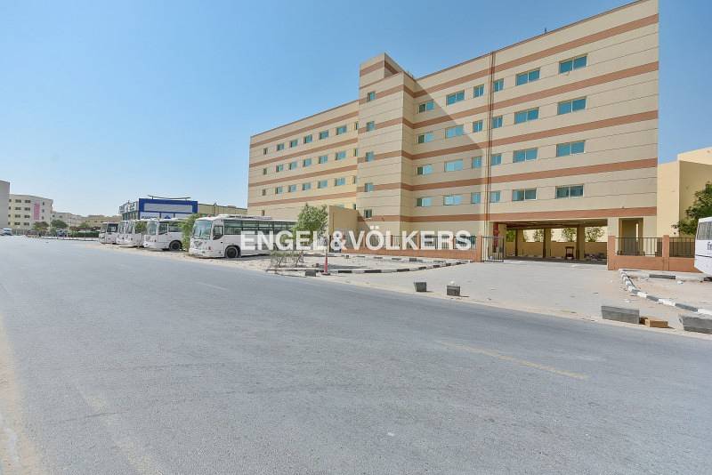 Brand New 228 Rooms AED 450pppm