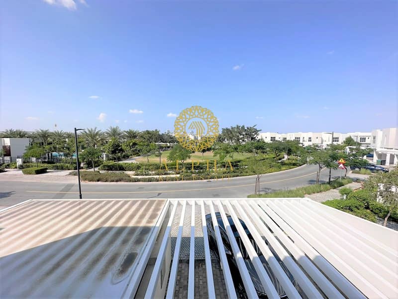 Close to Pool and Park | Corner Unit | Exclusive 4 BHK + Maid Close to Pool and Park | Corner Unit | Exclusive 4 BHK + Maid