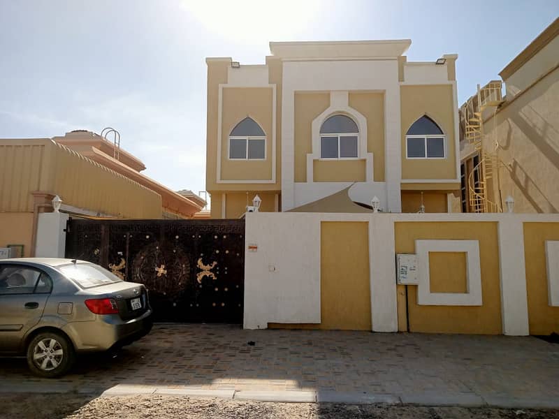 Modern villa, citizen electricity, for rent, complete new maintenance, and new air conditioners, at a reasonable price