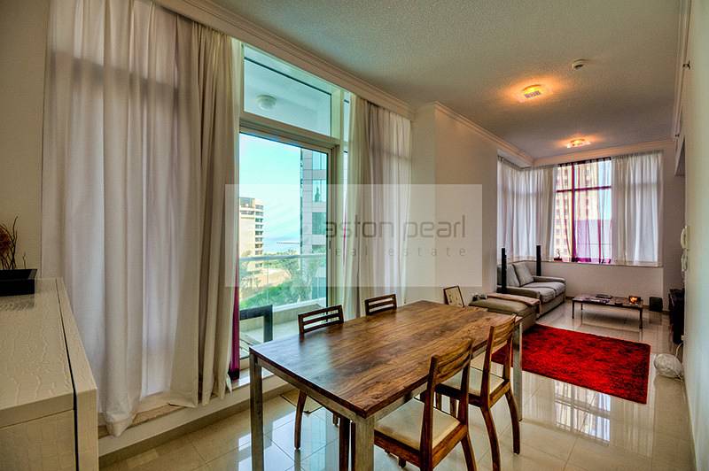 Bright 1 BR Apt. with Panoramic Sea View