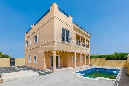 Park Facing | Low Price | 6BR A1 w/Pool! Park Facing | Low Price | 6BR A1 w/Pool!