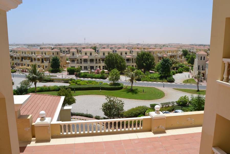 Amazing golf view 1 BED Apartment For Sale  in Royal Breeze - Al Hamra Village