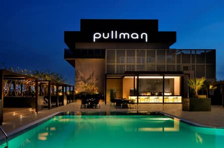 2 Bedroom Hotel Apartment for Rent in Deira, Dubai - Pool