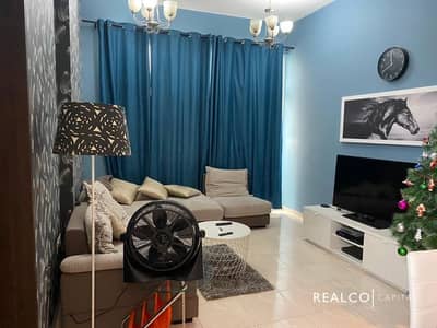 1 Bedroom Flat for Sale in Dubai Sports City, Dubai - Stunning 1-Bedroom | Resale Unit with City View