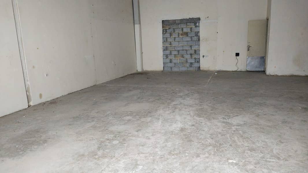 UNBELIVEABLE OFFER WAREHOUSES FOR RENT ONLY RENT 26K WITH ELECTRICITY WITH TOILET ON THE ROAD SAJAA.