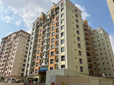 Vacant | 1  Bedroom in CBD with Balcony
