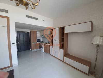 Fully Furnished Studio Vacant | Near Metro