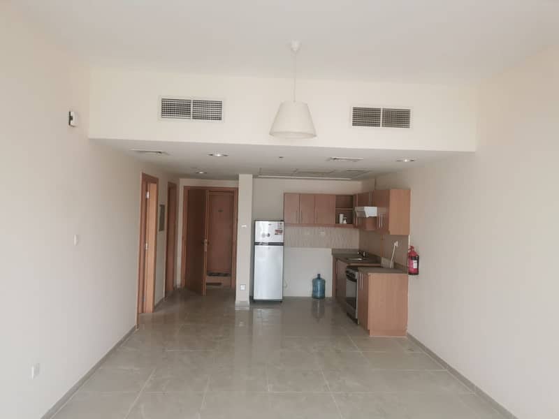 位于朱美拉三角小镇(JVT),JVT第4区,绿意花园 1 卧室的公寓 60000 AED - 6858849 位于朱美拉三角小镇(JVT),JVT第4区,绿意花园 1 卧室的公寓 60000 AED - 6858849