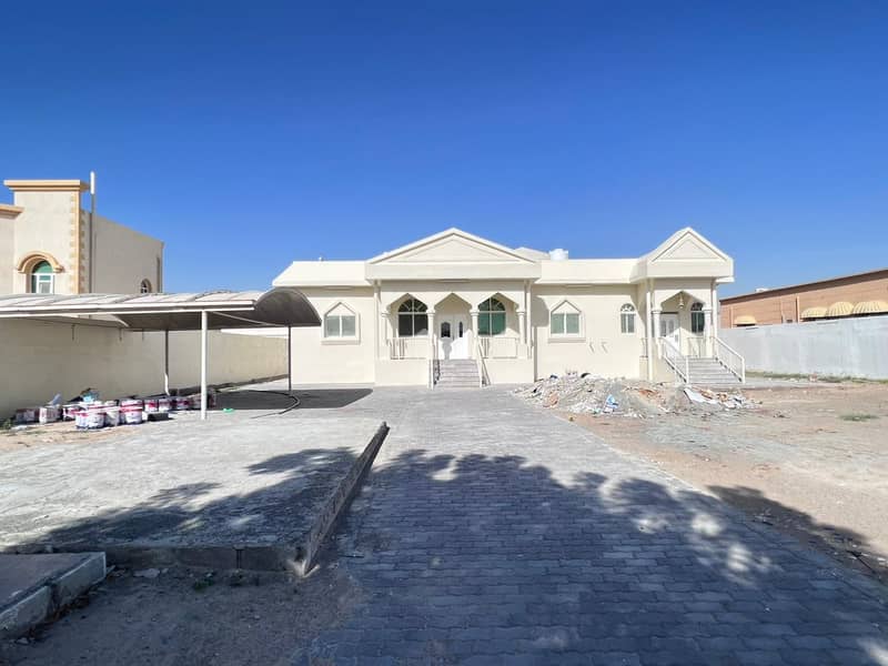 VILLA AVAILABLE FOR RENT 4 BEDROOMS IN JURF AJMAN IN 70,000/- AED YEARLY