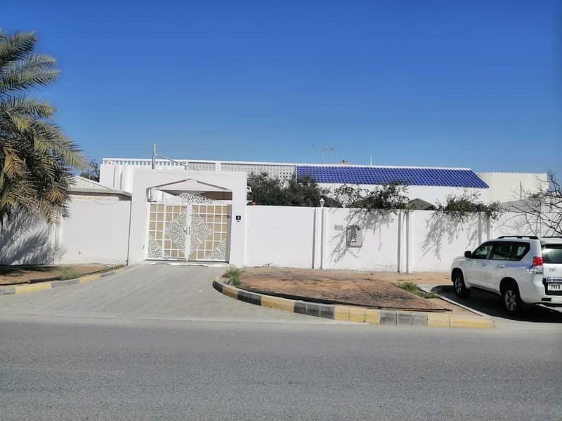 Villa for sale in Al Ramaqiyah; Sharjah