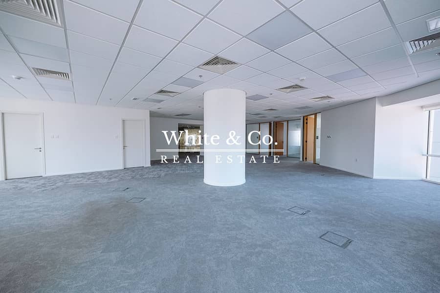 Fitted office | Chiller free | Sheikh Zayed Road
