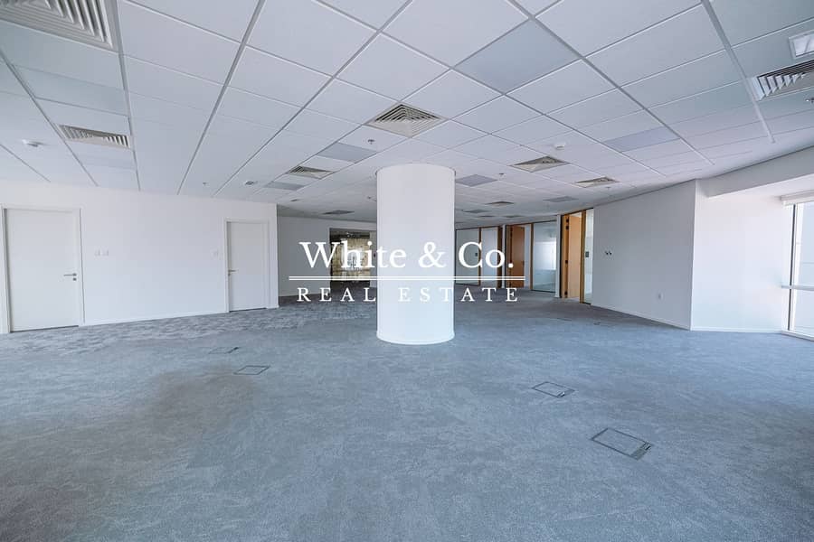 Fitted office | Chiller free | Sheikh Zayed Road Fitted office | Chiller free | Sheikh Zayed Road