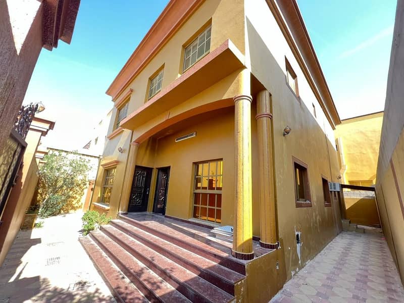 Two-storey villa for rent in Ajman Al Mowaihat 1 For rent a two-story villa in Ajman, 65000k