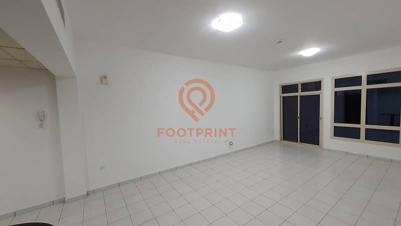 Chiller Free I Premium Location I Upto 6 Chqs Chiller Free I Premium Location I Upto 6 Chqs