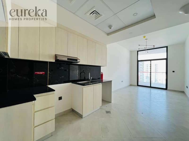 One bedroom | Rented | Creek and Burj Khalifa view