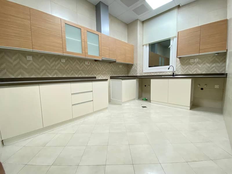 Luxurious,1 BHK+Huge Kitchen+Wardrobe+Parking KCA