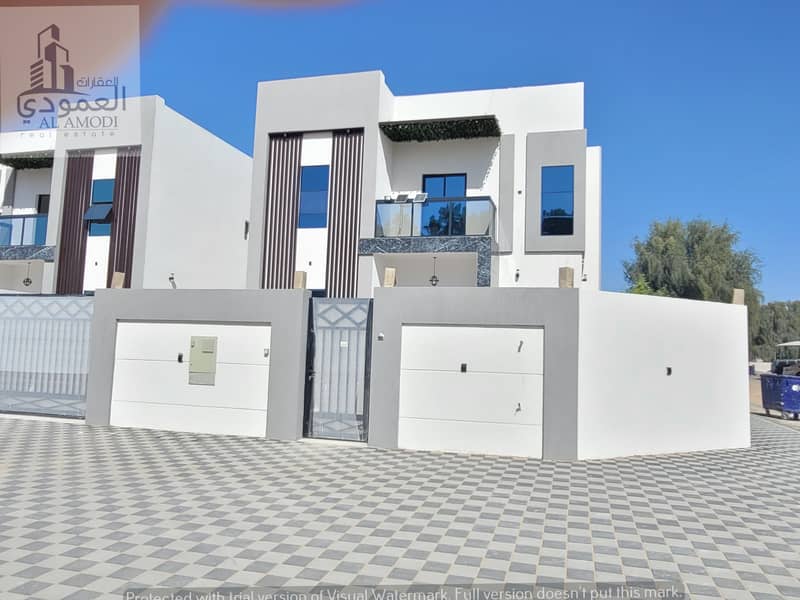 For sale, a luxurious villa with first-class finishes, spacious areas, and a modern design Freehold for all nationalities