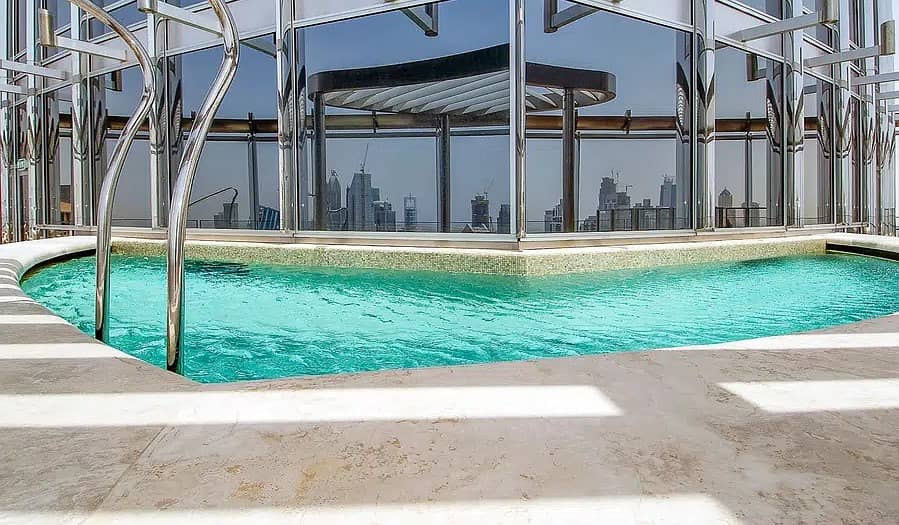 8 Building amenities - Pool