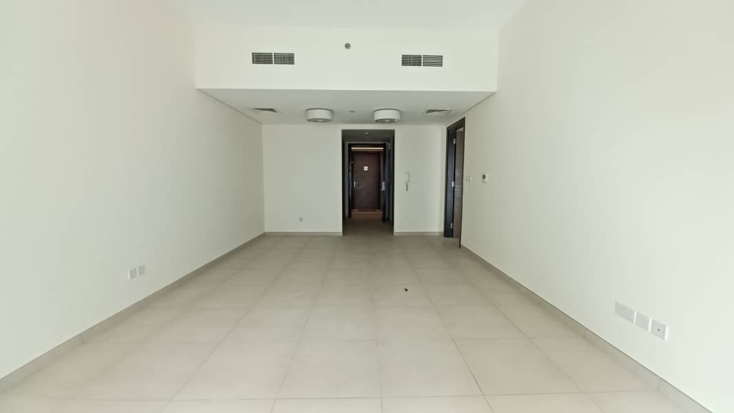 Very beautiful gated community 1bhk available in Muhaisnah 4 Dubai rent 40k in 12 Chqs