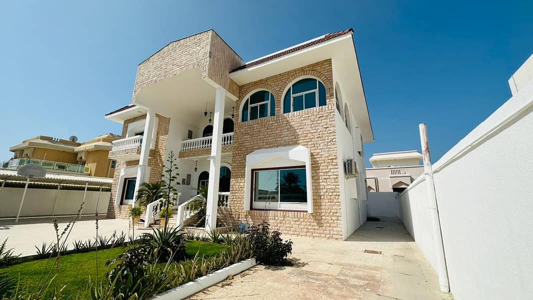 LUXURY VILLA AVAILABLE FOR RENT IN SHARQAN