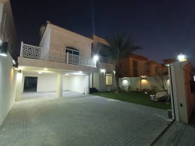 For rent a villa with furniture in a great location, 6 large rooms and a large yard, in a very special location