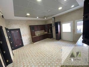 LAVISH 5BHK+MAID NEAR JUMEIRAH BEACH READY TO MOVEIN LAVISH 5BHK+MAID NEAR JUMEIRAH BEACH READY TO MOVEIN