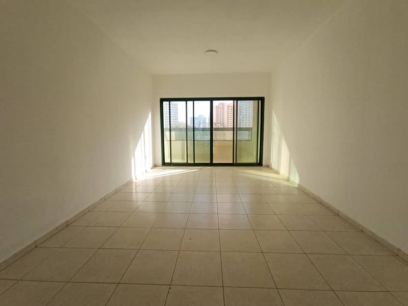 Spacious 2bhk Apartment with Balcony  Huge Hall 2 washroom Rent Only 28k
