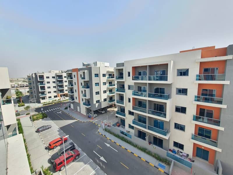 Brand new beautiful communitie 3bhk with maid room in wasl Green Park ras al khor Dubai rent 86k in 12 Chqs