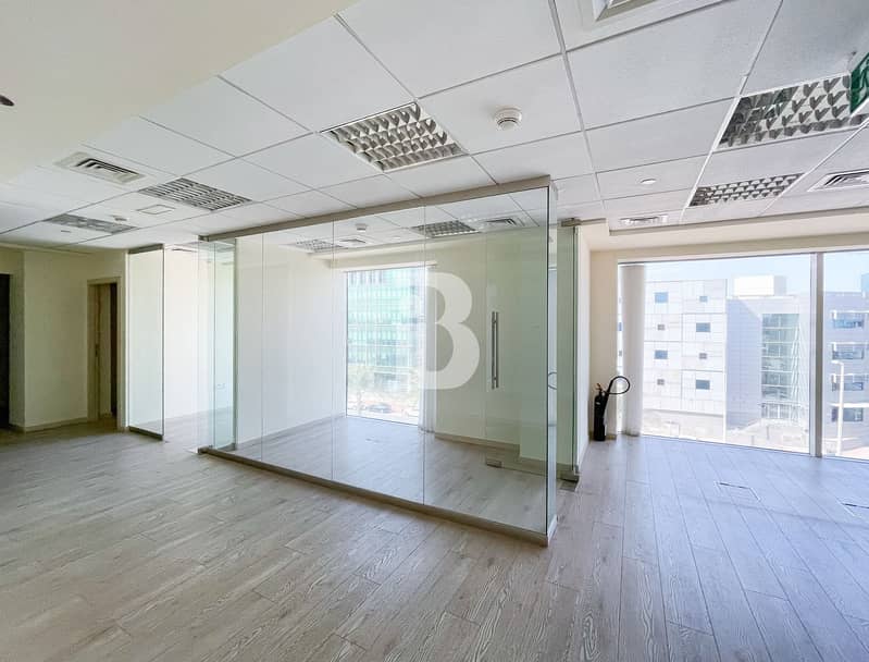 Fitted | Wooden Floor | Open View | DDA License