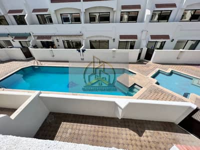 4 Bedrooms Villa | Parking | Pool