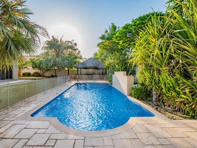 4 Bedroom Villa for Sale in Saadiyat Island, Abu Dhabi - Landscaped garden I Pool I V large plot I Extended