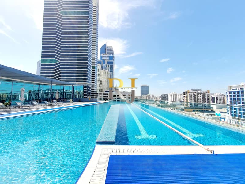 Sea View 2BHK | High Floor | Ready to Move in | Luxury Amenities Sea View 2BHK | High Floor | Ready to Move in | Luxury Amenities