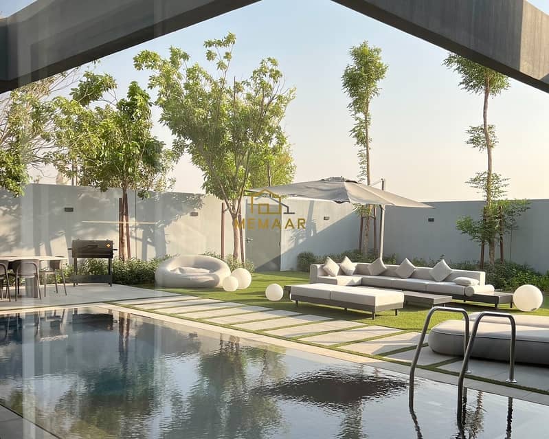 Freehold villas for sale in Sharjah 3 bedrooms private pool down