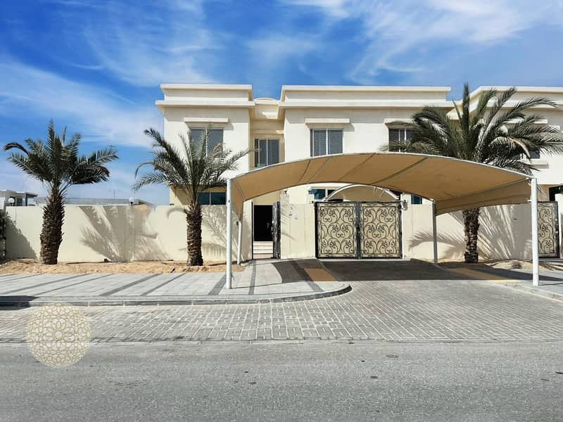 CHARMING DELIGHTFUL 4 BR VILLA WITH EXTERNAL MAJLIS OUTSIDE FOR RENT IN MOHAMMED BIN ZAYED CITY IN AN AMAZING PRICE
