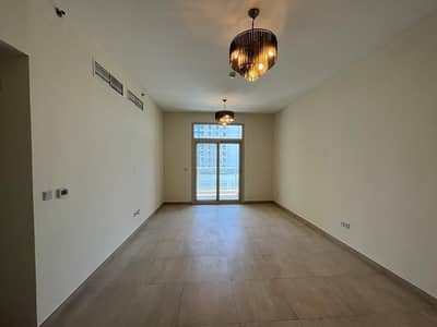 فلیٹ 2 غرفة نوم للبيع في الفرجان، دبي - شقة في عزيزي فريسيا الفرجان 2 غرف 990000 درهم - 6792509
