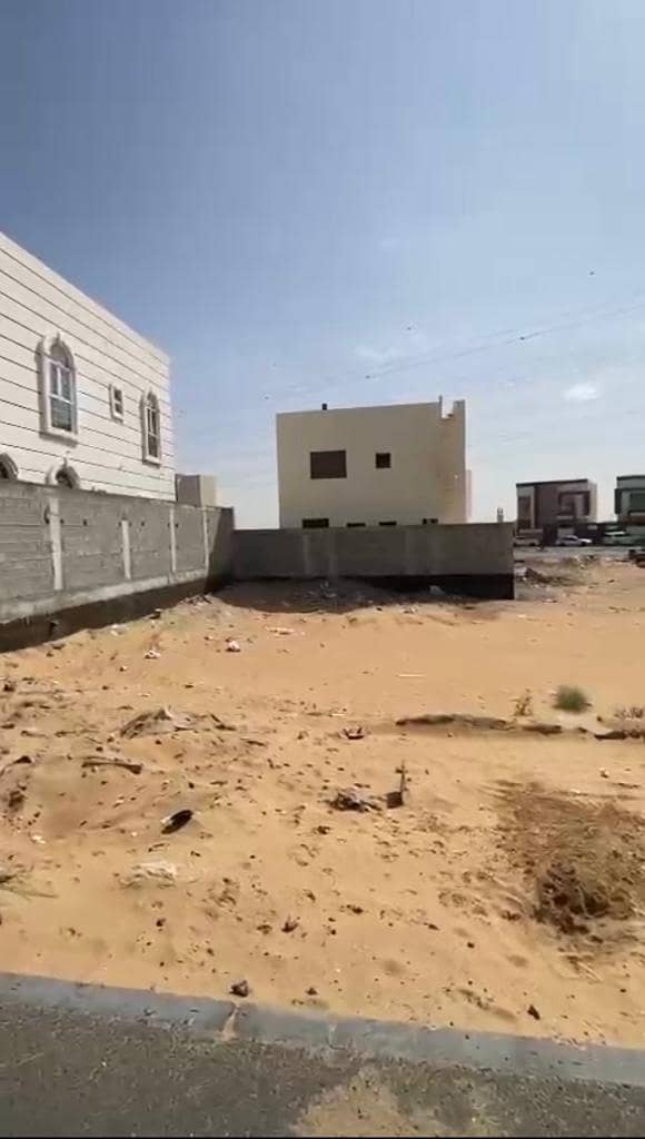 Land for sale in Al-Yasmeen neighborhood, a very special location