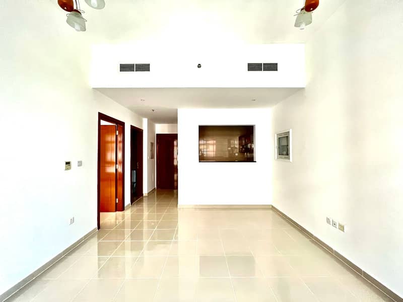 BRIGHT 1BHK FLAT AVAILABLE NEAR SOUQ EXTRA